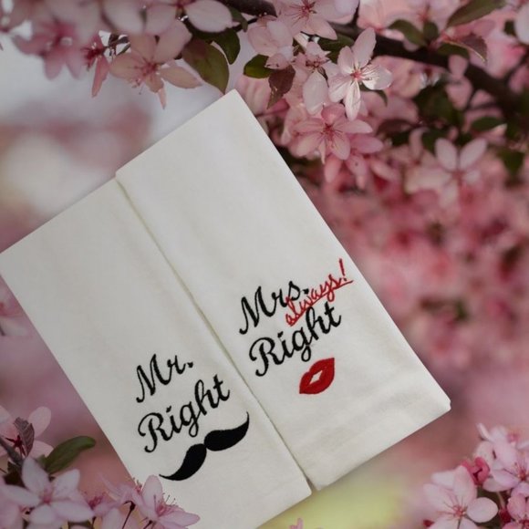 Set of 2 Mr Right & Mrs Always Right Kitchen Towels - Picture 3 of 3